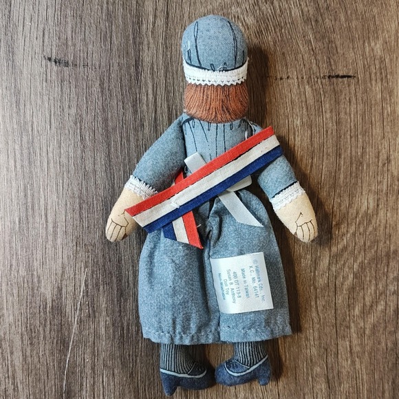 Vintage Hallmark Susan B. Anthony Cloth Doll 1979 Famous‎ Americans Series 1 Box - Picture 7 of 13